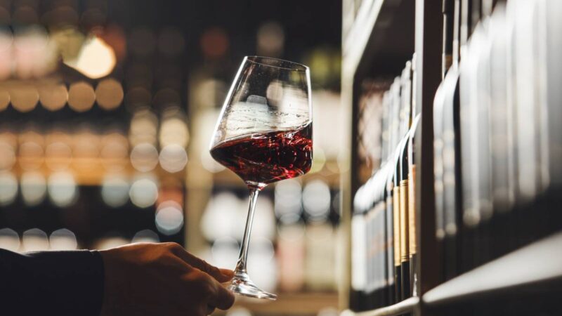 Aménagement d&rsquo;une cave à vin : de l&rsquo;idée au chef-d&rsquo;œuvre